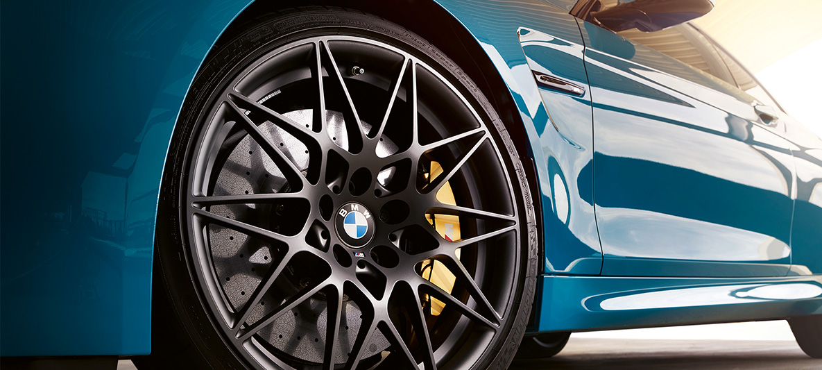 BMW M4 Coupé, M Heritage Edition koła i opony BMW M4 Coupé, M Heritage Edition, edycja specjalna, koła i opony
