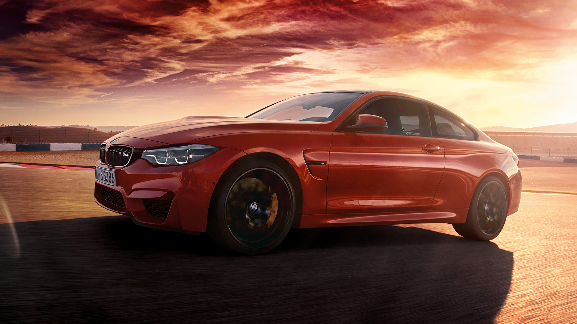 BMW M4 Coupé, widok z boku BMW M4 Coupé, stylistyka, widok z boku