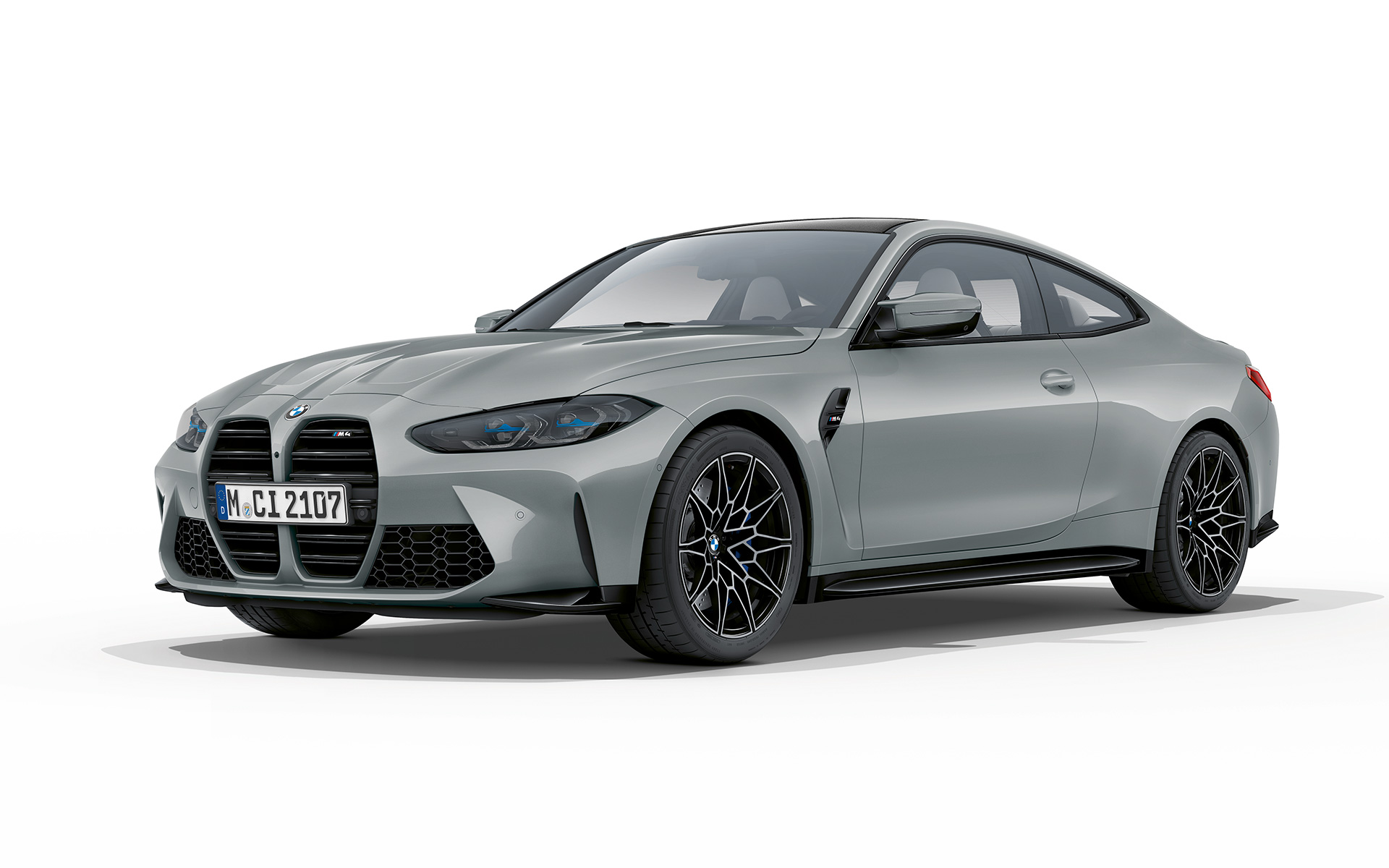 BMW M4 Coupé G82 2020, szary Brooklyn metalizowany, przedni półprofil