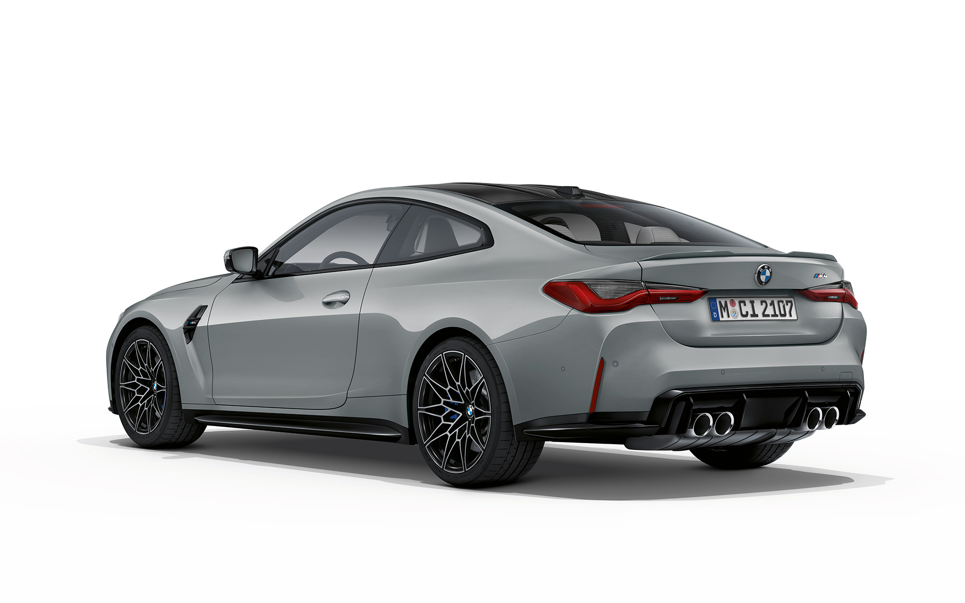 BMW M4 Coupé G82 2020, szary Brooklyn metalizowany, tylny półprofil