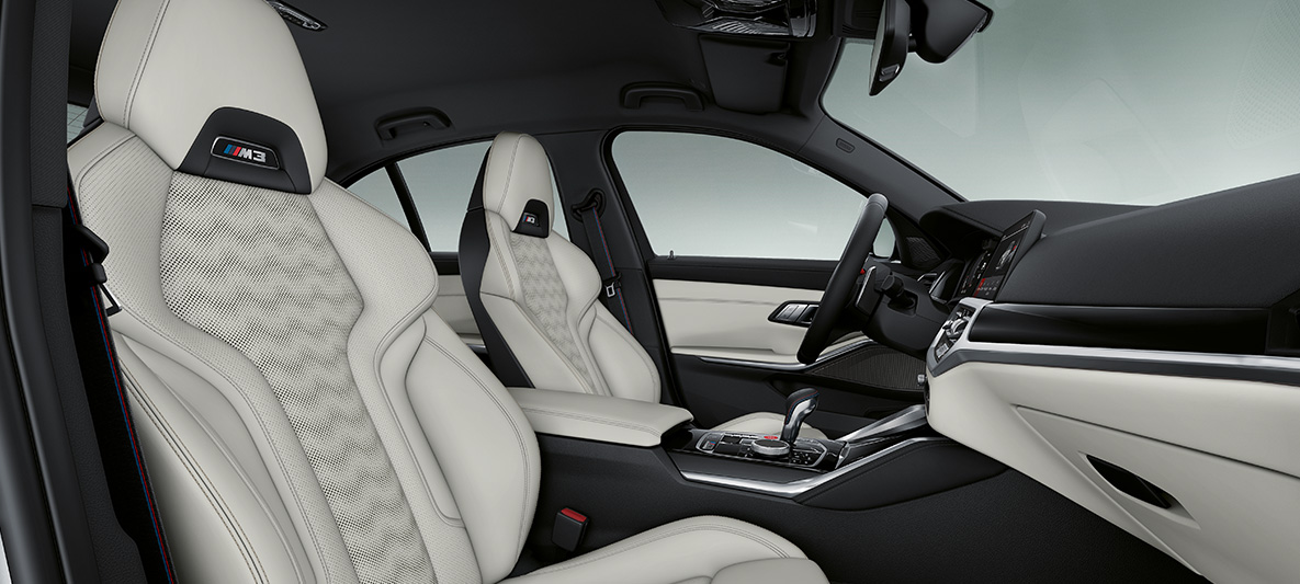 Pełna tapicerka BMW Individual ze skóry Merino, kość słoniowa, BMW M4 Coupé 2020 G82, wnętrze Pełna tapicerka BMW Individual ze skóry Merino, kość słoniowa, BMW M4 Coupé G82 2020, wnętrze, deska rozdzielcza