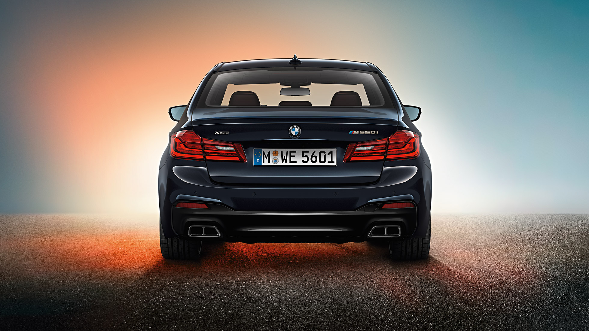 Stylistyka tyłu. BMW M550i oraz BMW M550d, stylistyka – widok z tyłu.