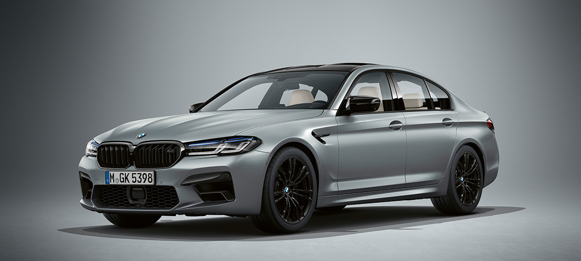 BMW Individual BMW M5 Limuzyna F90 2020, mroźny bazaltowy metalizowany BMW Individual BMW M5 Limuzyna F90 LCI Facelift 2020, mroźny bazaltowy metalizowany przedni półprofil