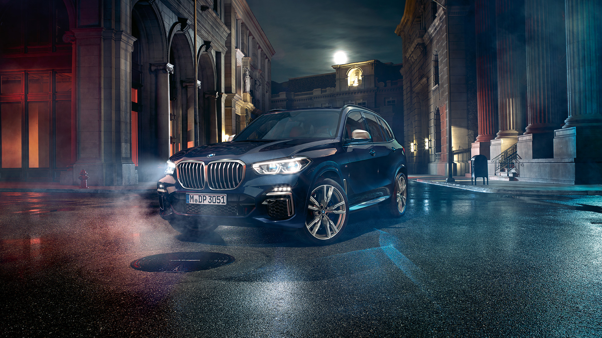Reflektory przednie BMW X5 M50i oraz M50d Reflektory przednie ze światłami laserowymi X w BMW X5 M50i oraz M50d, G05 czarny karbon metalizowany, przedni półprofil