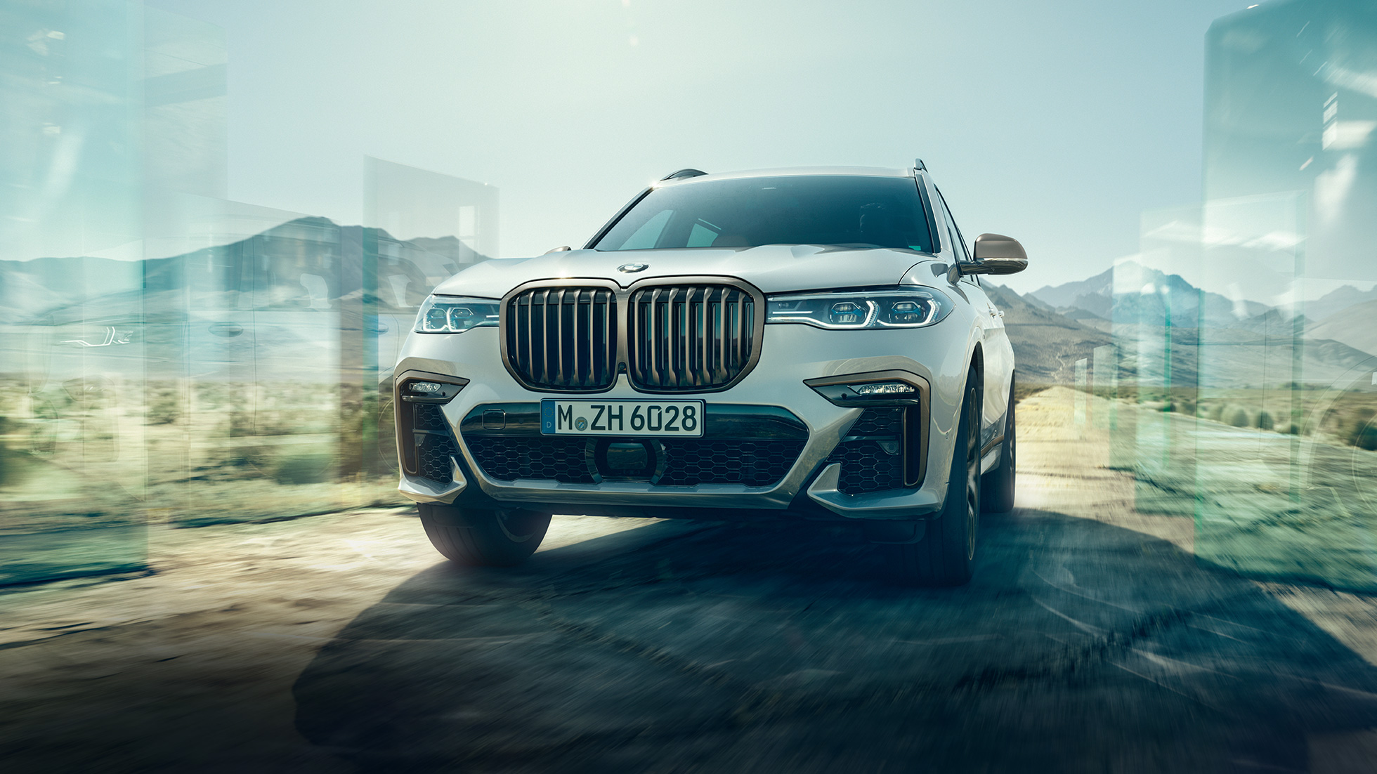 BMW X7 M50d, widok z przodu BMW X7 M50d w kolorze bieli mineralnej, widok z przodu, G07, 2019