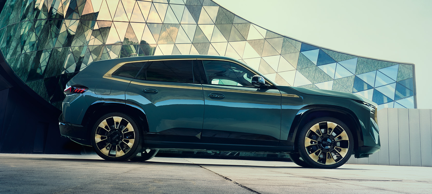BMW XM G09 wygląd zewnętrzny stylistyka BMW XM G09 wygląd zewnętrzny stylistyka najważniejsze cechy