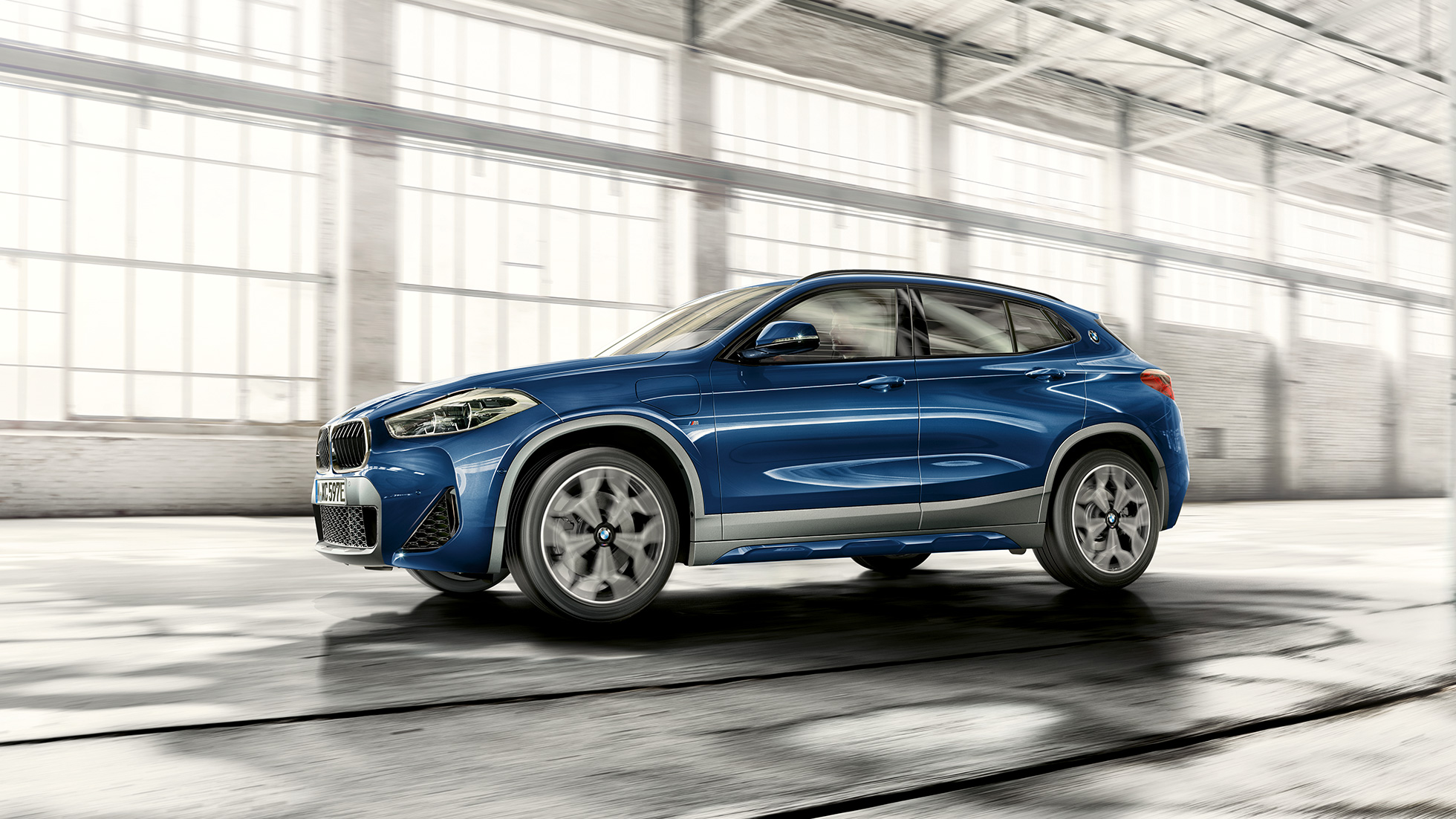 Widok z przodu BMW X2 xDrive25e Plug-in Hybrid F39 BMW X2 xDrive25e Plug-in Hybrid 2020 F39 widok z przodu