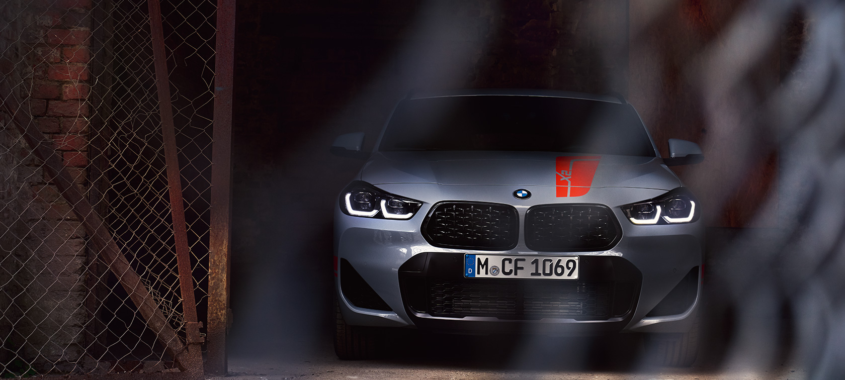 Przedni półprofil BMW X2 F39 Przedni półprofil BMW X2 2018 F39 galwaniczny złoty, metalizowany