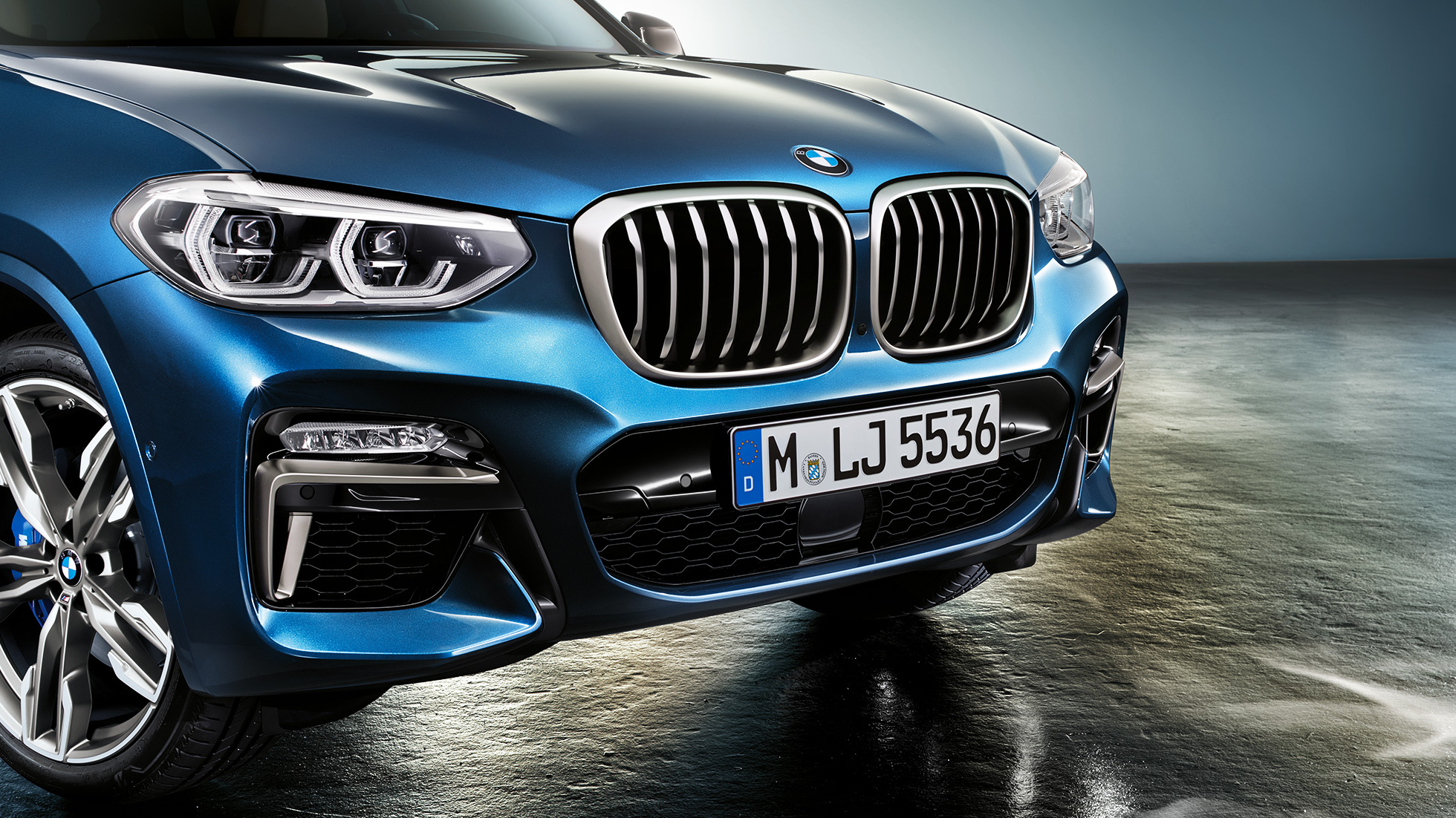 BMW X3 M40i, pas przedni i atrapa chłodnicy BMW X3 M40i, pas przedni i atrapa chłodnicy