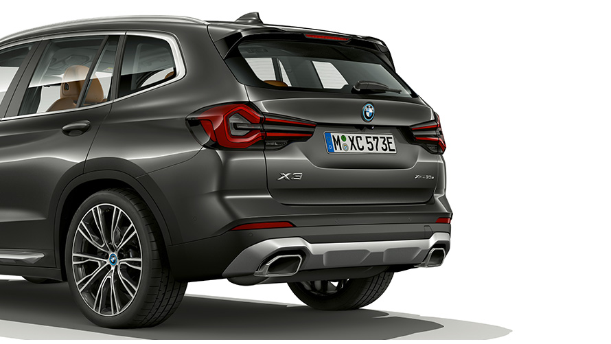 BMW X3 G01 2021 szary Sophisto stylistyka tyłu BMW X3 G01 2021 szary Sophisto zbliżenie stylistyka tyłu