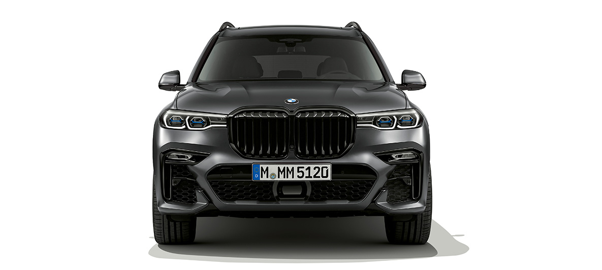 BMW Dark Shadow Edition, widok z przodu BMW X7 G07 Dark Shadow Edition, widok z przodu