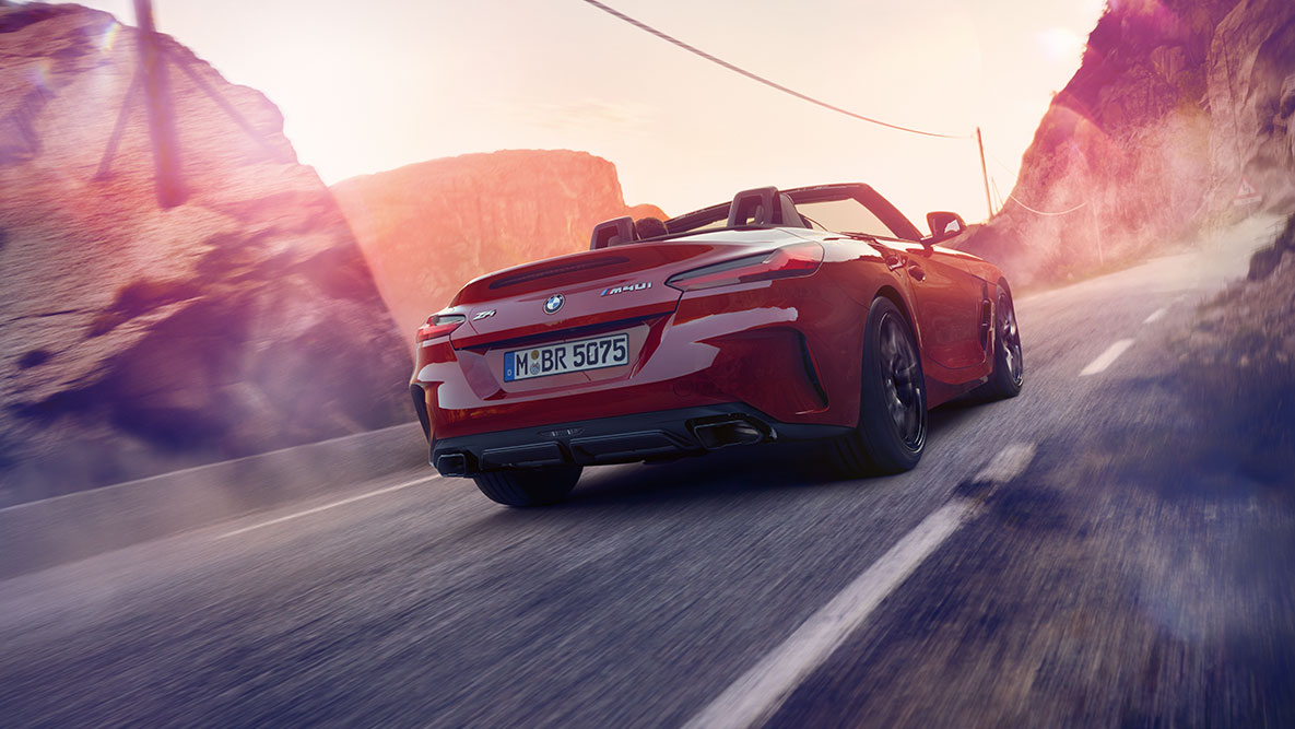 Tył BMW Z4 Roadster Ujęcie z tyłu jadącego BMW Z4