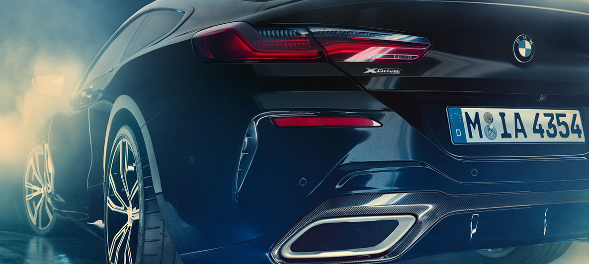 BMW Individual M850i NIGHT SKY, półprofil z tyłu Sportowe fotele BMW Individual w BMW Individual M850i NIGHT SKY – zbliżenie