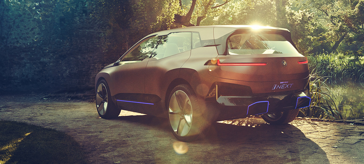 BMW Vision iNEXT z tyłu BMW Vision iNEXT z tyłu