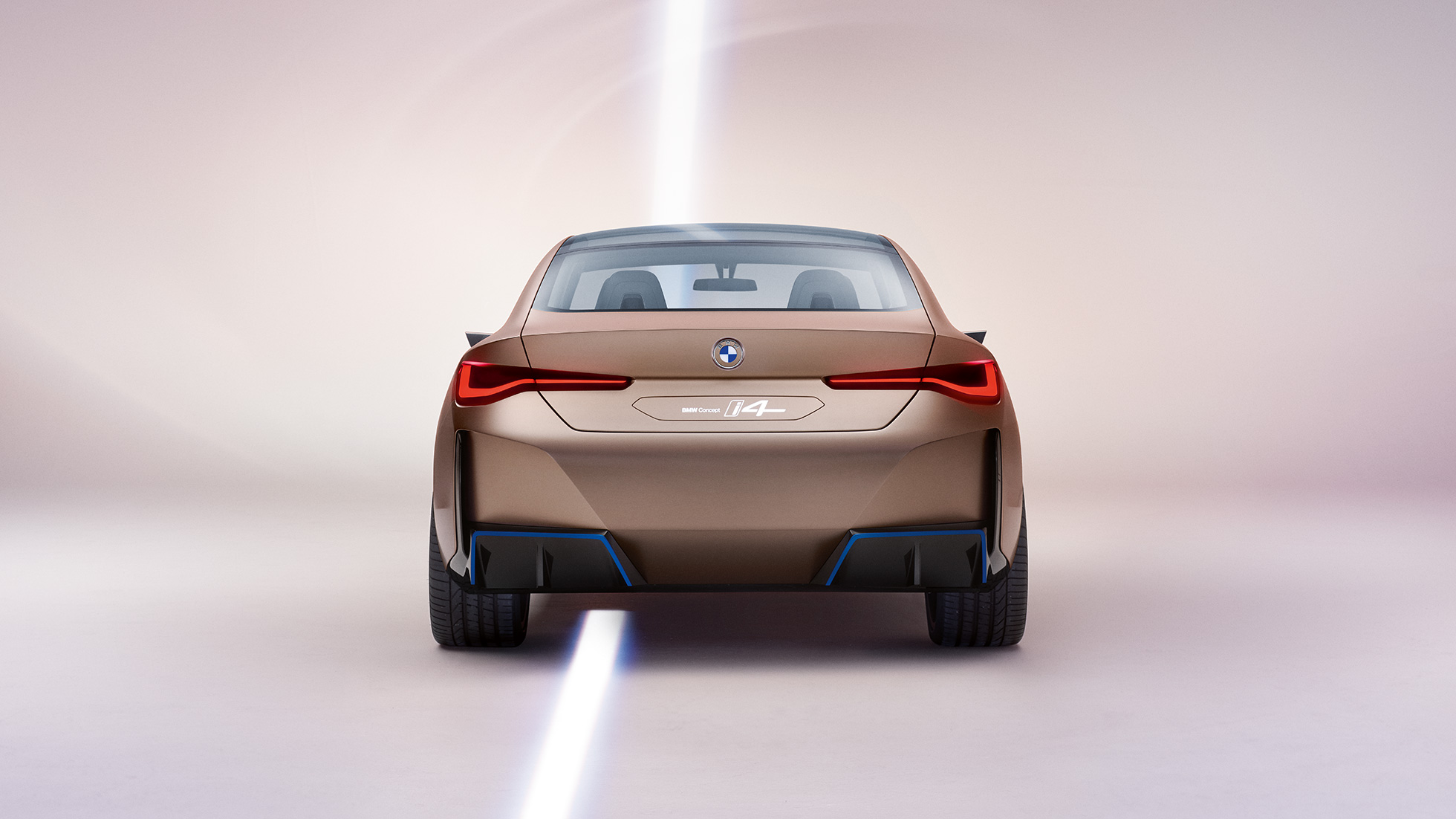 Wygląd zewnętrzny 2 BMW Concept i4 2020 G26 Wygląd zewnętrzny 2 BMW Concept i4 2020 G26, samochód elektryczny, w pełni elektryczne BMW Gran Coupé