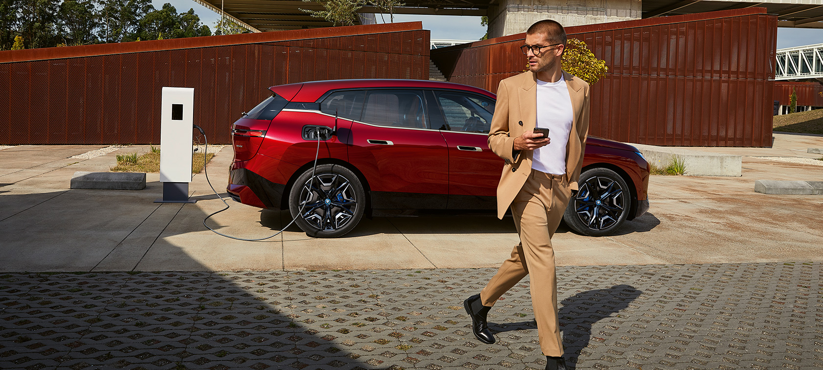 Ładowanie w miejscach publicznych Elektromobilność BMW ładowanie w miejscach publicznych