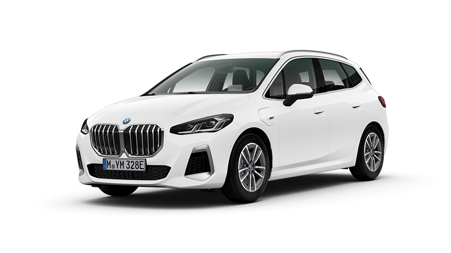 BMW 230e xDrive U06 PHEV przedni półprofil podczas postoju