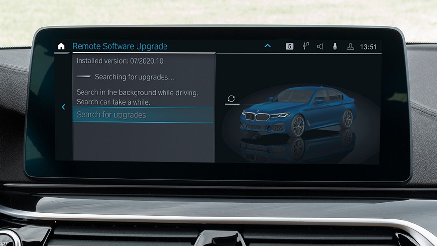 Zdalna aktualizacja oprogramowania BMW system nawigacyjny Zdalna aktualizacja oprogramowania BMW system nawigacyjny zbliżenie