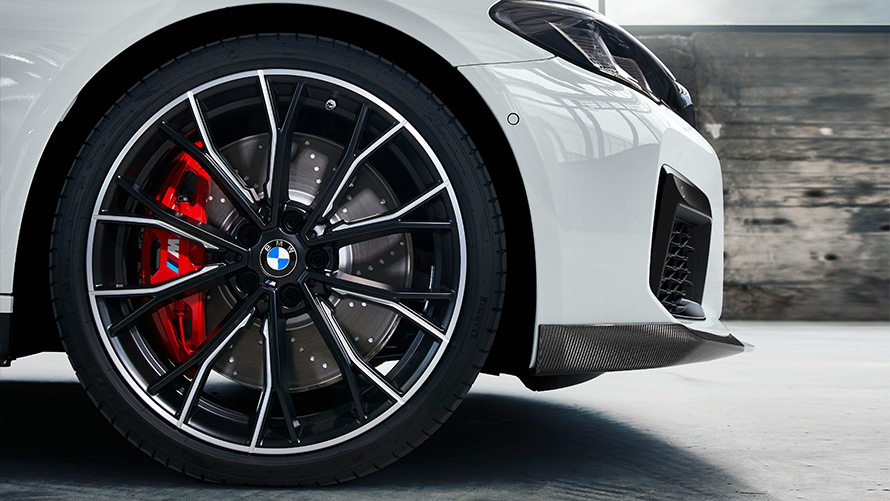 20˝ M Performance Double Spoke 669 M Jet Black, matowe/frezowane, zestaw letni Akcesoria BMW na jesień i zimę 20˝ M Performance Double Spoke 669 M Jet Black, matowe/frezowane, zestaw letni