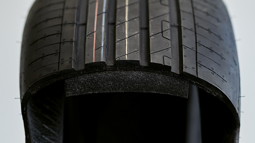 Opony BMW, karkas opony z tłumieniem hałasu Opony BMW, karkas opony z tłumieniem hałasu