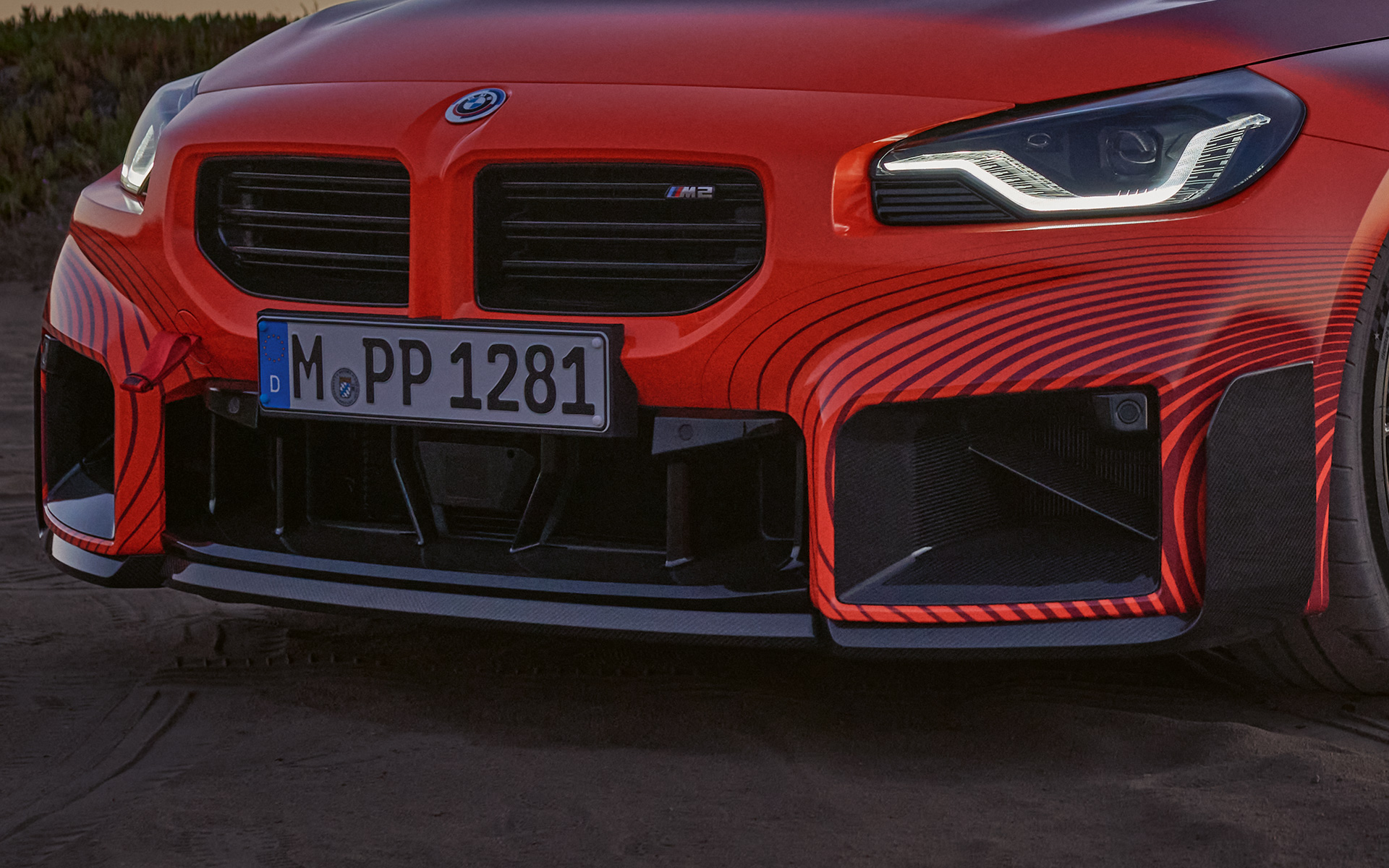 BMW M2 Coupé G87 BMW M Performance Parts karbonowa dokładka przednia M Performance środkowa BMW M2 Coupé G87 2023 BMW M Performance Parts karbonowa dokładka przednia M Performance środkowa