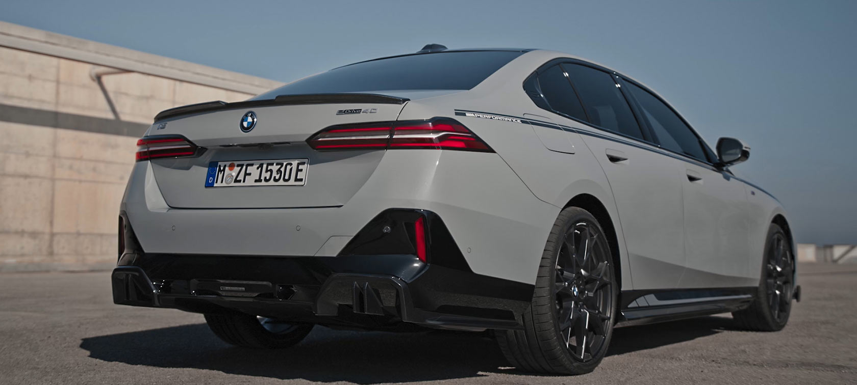 BMW i5 G60 BMW M Performance Parts stylistyka zewnętrzna BMW i5 G60 2023 BMW M Performance Parts stylistyka zewnętrzna