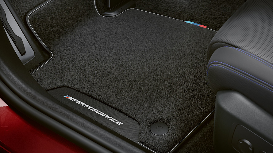 BMW M Performance Parts BMW i5 G60 dywaniki M Performance BMW M Performance Parts 2023 BMW i5 G60 dywaniki M Performance