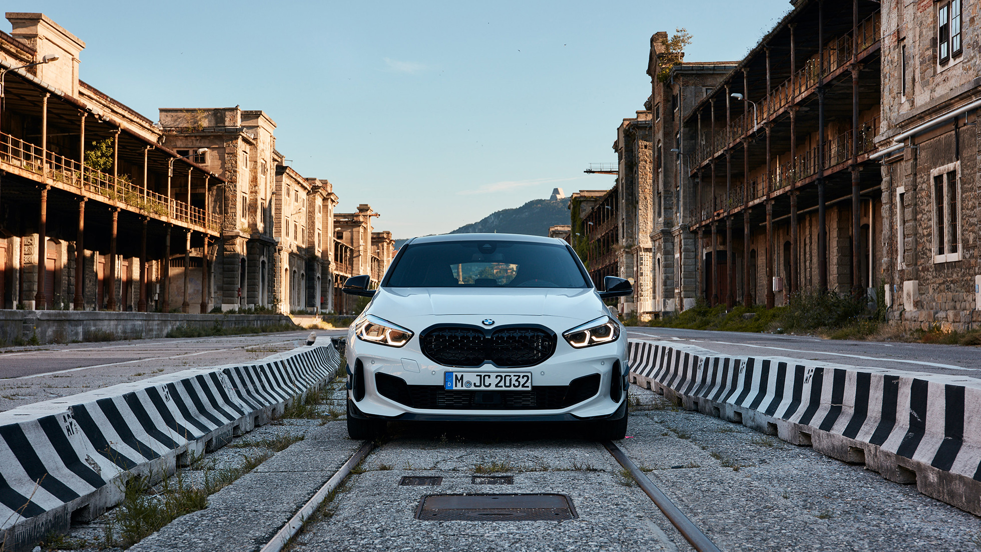 BMW M135i xDrive M Performance stylistyka 07 BMW serii 1 BMW M135i xDrive M Performance stylistyka 07