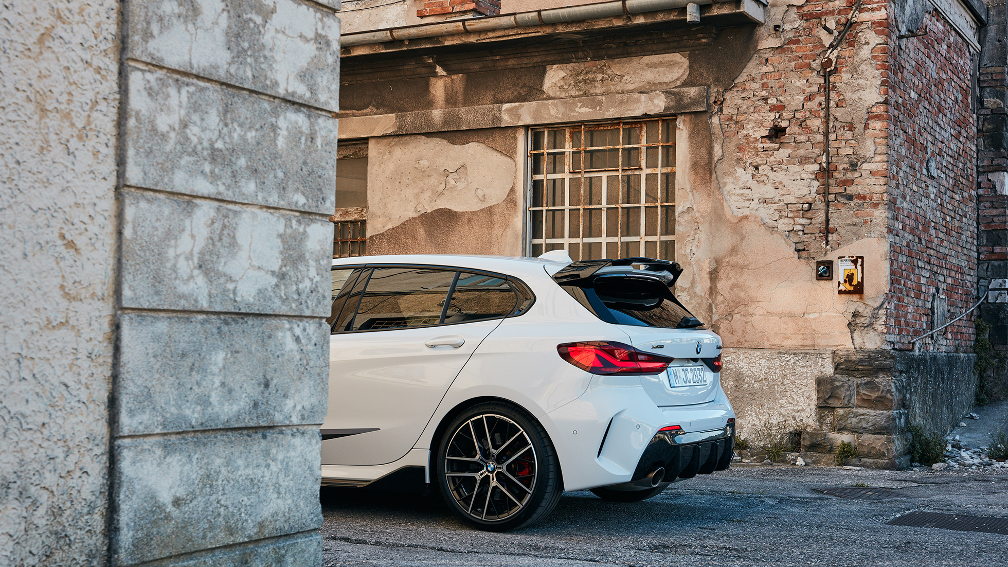 BMW M135i xDrive M Performance stylistyka 08 BMW serii 1 BMW M135i xDrive M Performance stylistyka 08