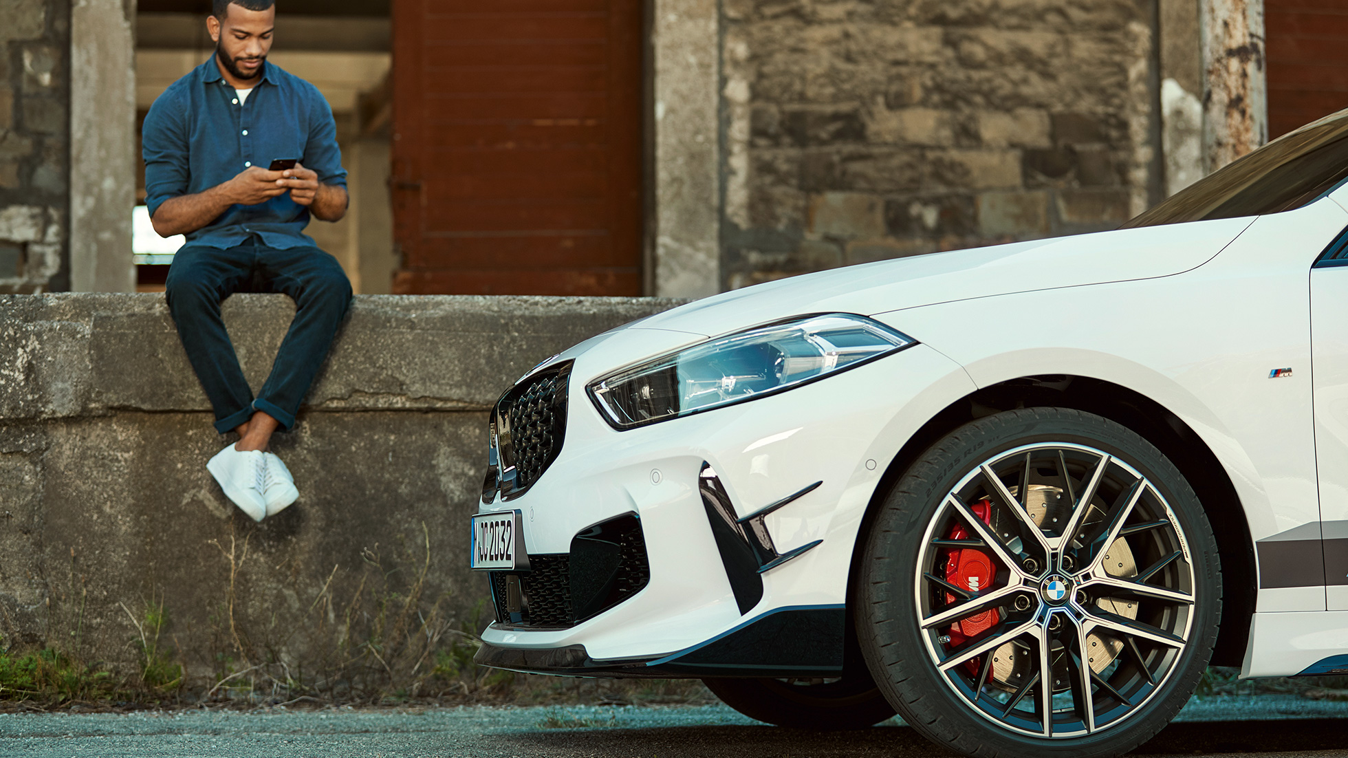 BMW serii 1 BMW M135i xDrive F40 M Performance przód BMW serii 1 BMW M135i xDrive F40 M Performance przód zbliżenie